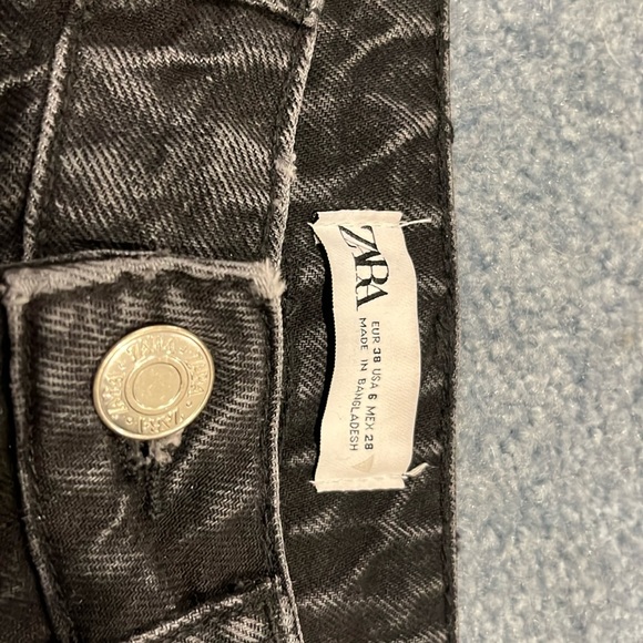 Zara Jeans - Picture 2 of 3